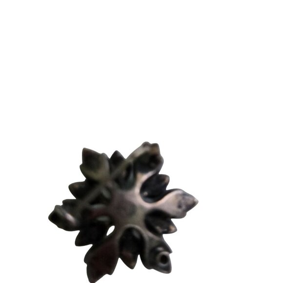 Vintage Rhodium Plated Rhinestone Pin 1"x1" - Picture 2 of 5